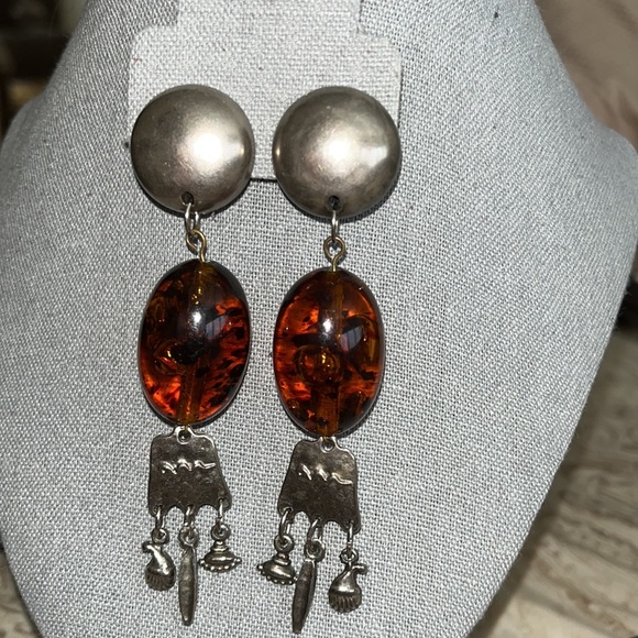 Silver clips with large amber beads - Picture 2 of 2